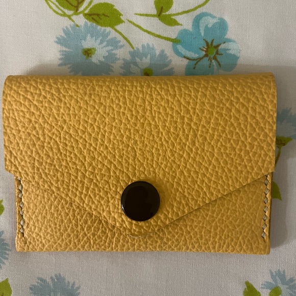 Handmade Genuine Leather Wallet - Picture 2 of 5